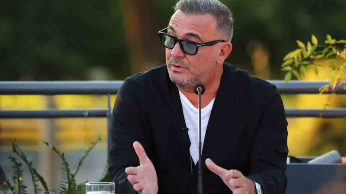 Αντώνης Ρέμος: Η ένταση πριν από τη μεγάλη συναυλία – «Επέστρεψα στη Θεσσαλονίκη με σφιγμένη την καρδιά»