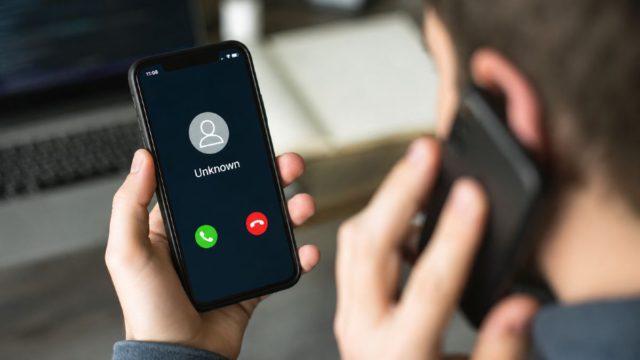 Ηράκλειο: Πώς εξαπάτησαν 15χρονο και τον έπεισαν να αφήσει σε κολόνα χρήματα και κοσμήματα
