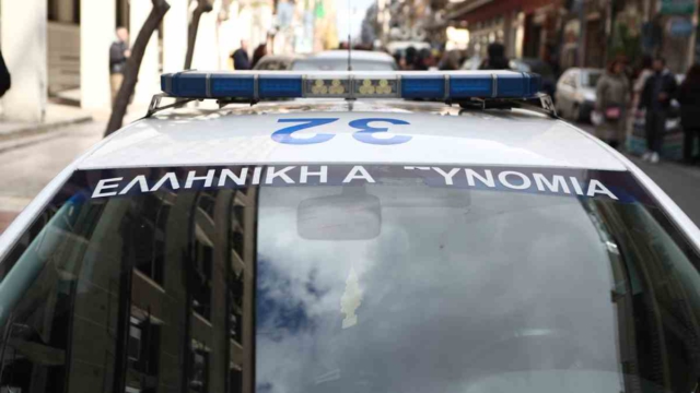 Νέα Σμύρνη: 45χρονος πήγε οπλισμένος στο σπίτι της συζύγου του – Έκρυβε το περίστροφο κάτω από το πουκάμισο του