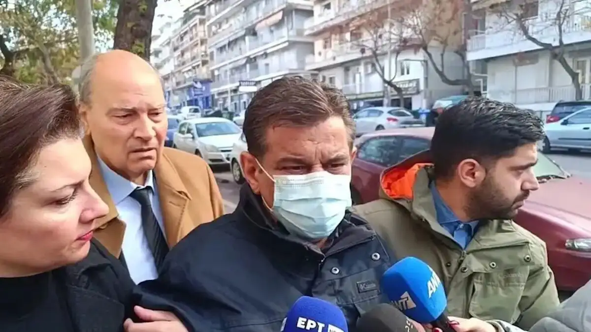 Ήταν βασανιστήριο»: Συγκλονίζει ο γιος του 55χρονου αστυνομικού που ενημερώθηκε καθυστερημένα για τον καρκίνο