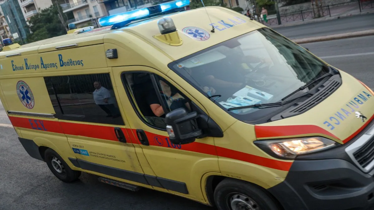 Σοκ στα Σεπόλια: Οδηγός παρέσυρε 12χρονο παιδί – Στο νοσοκομείο Παίδων ο μικρός μαθητής
