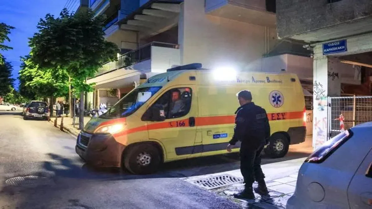 Ξεσπά ο πατέρας του 15χρονου που πέθανε στη Λάρισα: «Μία ώρα παλεύαμε να τον κρατήσουμε στη ζωή, σήμερα έχω το παιδί μου ντυμένο γαμπρό»