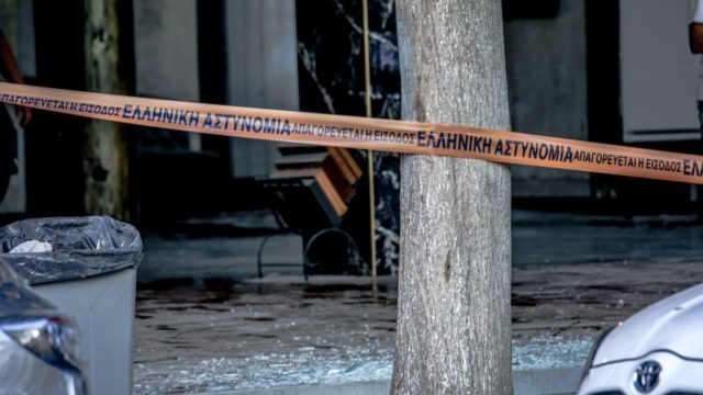 Εντολή μέσα από τις φυλακές «βλέπει» η ΕΛ.ΑΣ. για τις δύο επιθέσεις σε καφετέριες – Σε ποιον κρατούμενο εστιάζουν