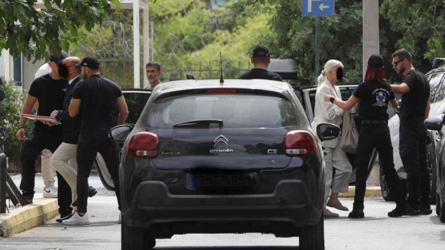 Γιώργος Μαζωνάκης: Οι δύο γιατροί αντιμέτωποι με ισόβια – Οι καταθέσεις, οι αντιφάσεις και η φωτογραφία στις 14:45