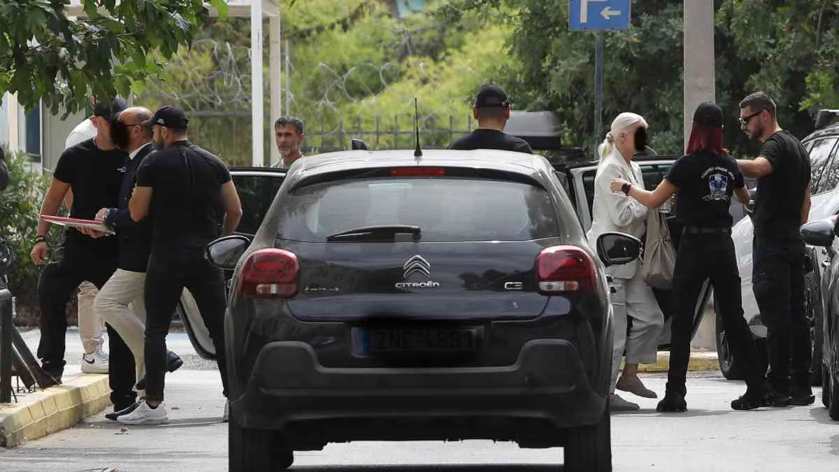 Γιώργος Μαζωνάκης: Οι δύο γιατροί αντιμέτωποι με ισόβια – Οι καταθέσεις, οι αντιφάσεις και η φωτογραφία στις 14:45