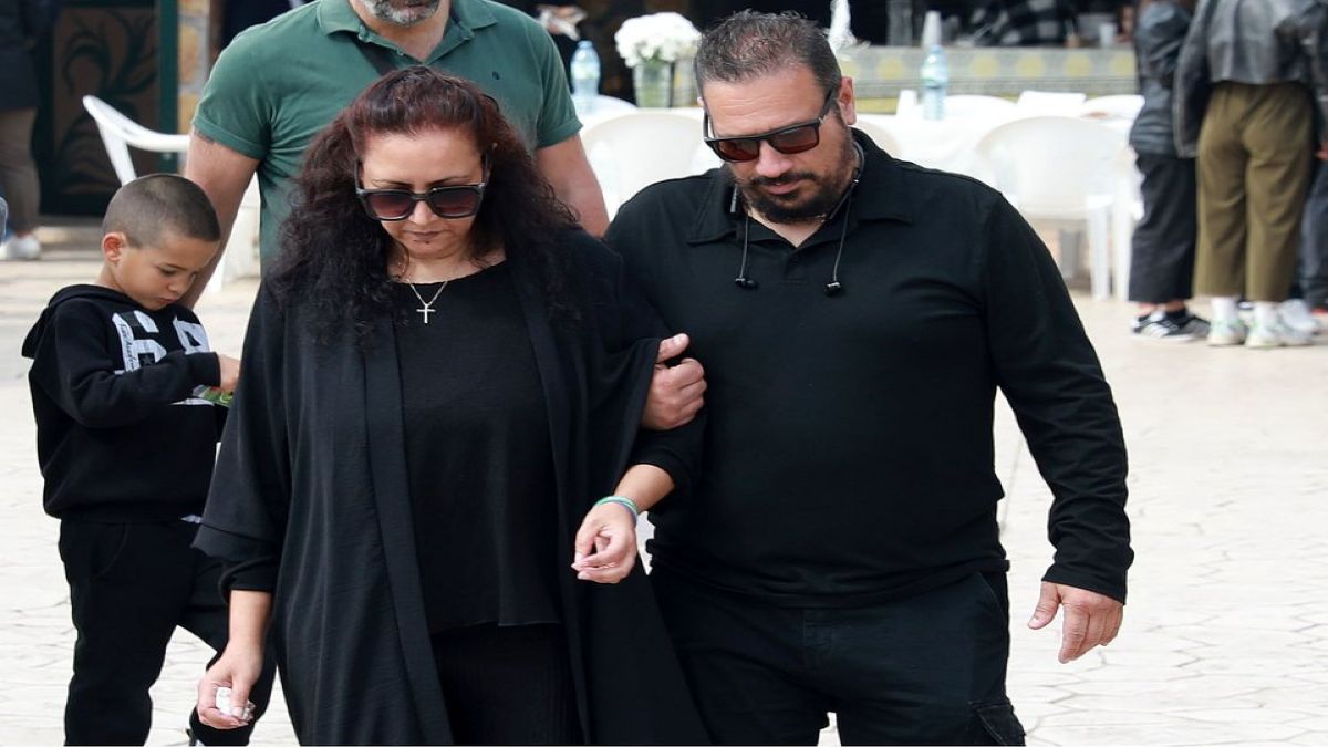 Κυριακή Γρίβα: Οργή από τον πατέρα της – «Ποιος είναι υπεύθυνος; Κάποιος δεν πρέπει να πάρει την ευθύνη;»