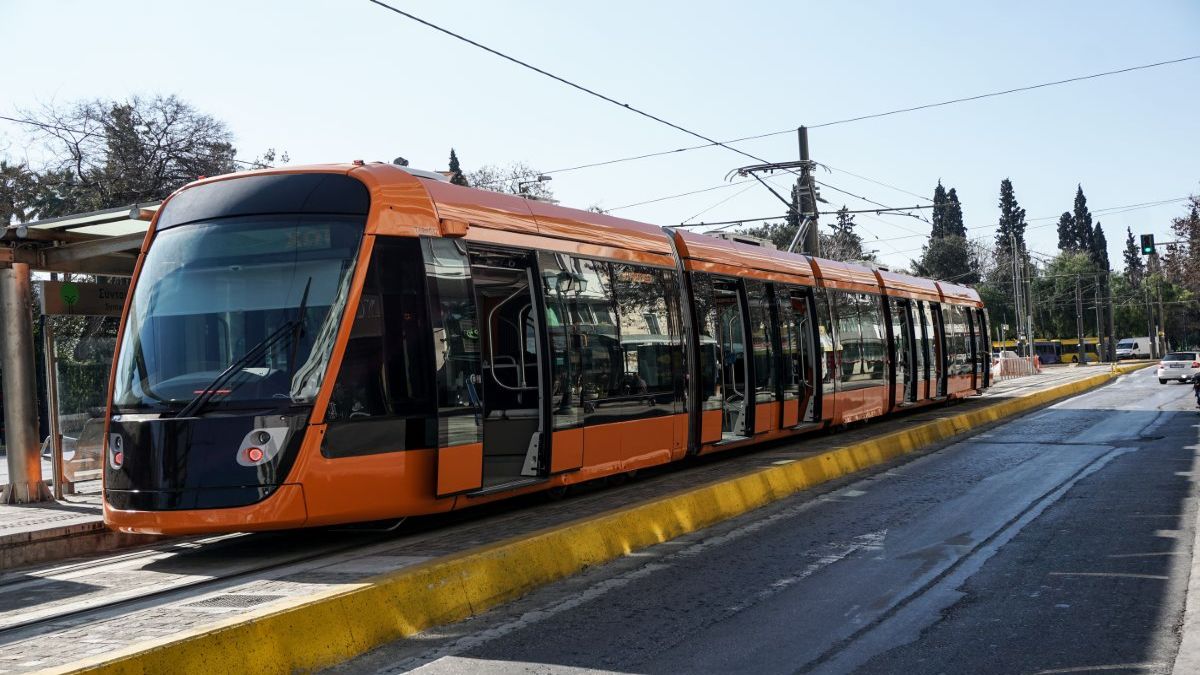 Τραμ: Περισσότεροι συρμοί και μικρότερες αναμονές από 7 Σεπτεμβρίου