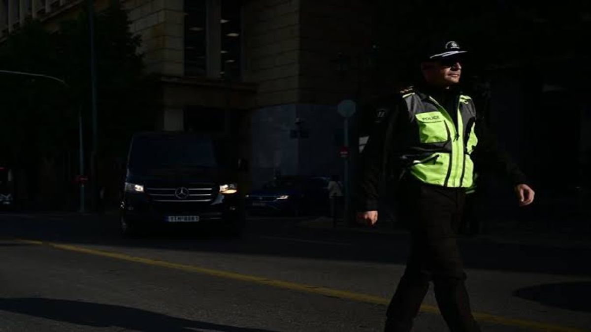 Διαρροή αερίου από ΙΧ έφερε διακοπή κυκλοφορίας στην Κλεισθένους
