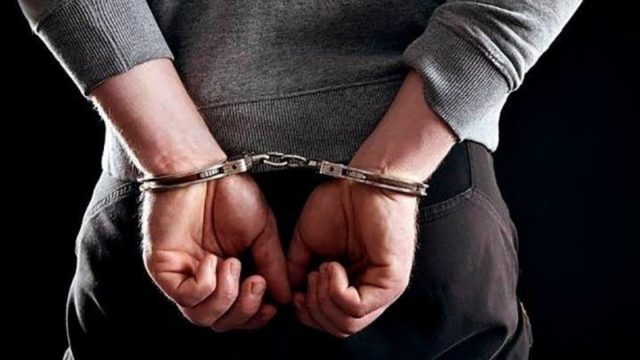 Λασίθι: 21χρονος έκρυβε φιξάκια κοκαΐνης στο κλειδί της μηχανής του με τρεις συλλήψεις στον Άγιο Νικόλαο (Φωτογραφίες)