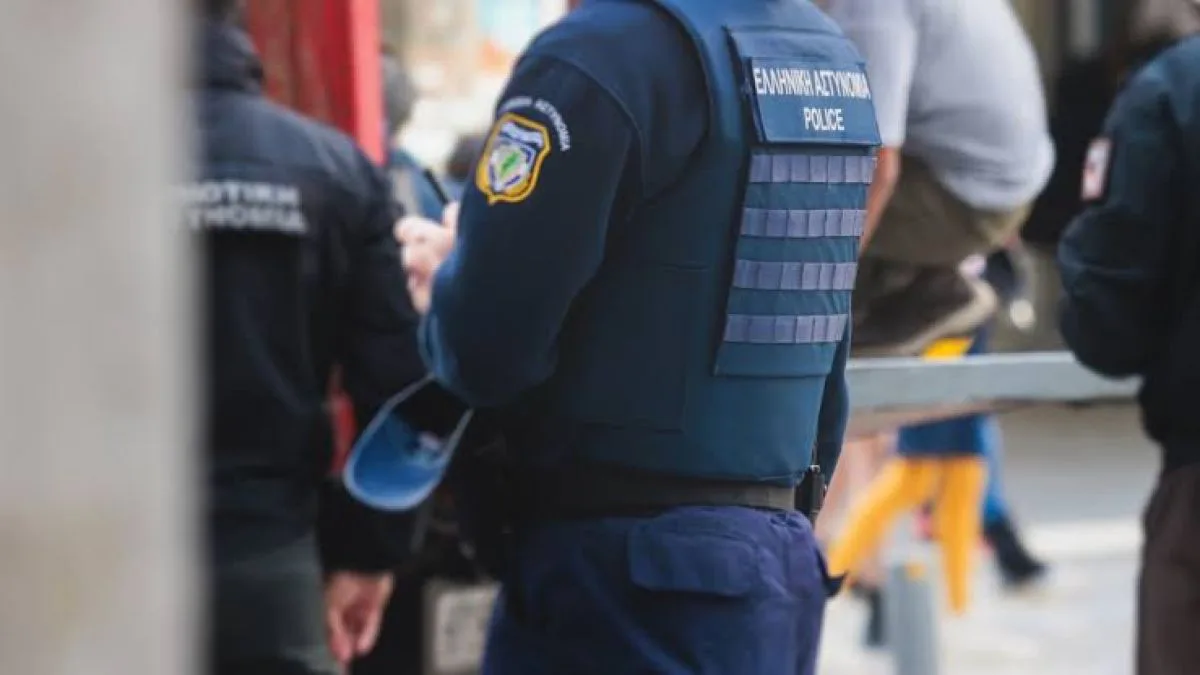 Δίωξη για απόπειρα ανθρωποκτονίας στον 14χρονο που εισέβαλε με μαχαίρι σε γυμνάσιο της Θεσσαλονίκης