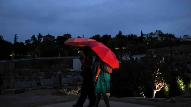 Καιρός σήμερα 25/09: Αλλάζει το σκηνικό από το μεσημέρι – Πού αναμένονται βροχές και καταιγίδες