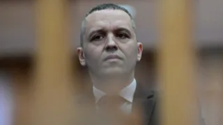 Κασιδιάρης: «Φρένο» στην επιστροφή μέσω κόμματος – Πώς η κυβέρνηση φέρνει εμπόδια στον δρόμο του