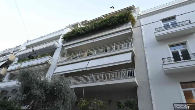 Νέα καταγγελία για το ιατρείο της Καρνεάδου: «Μου είπε ότι θα γίνω ομοφυλόφιλος αν δεν κάνω πλασμαφαίρεση»
