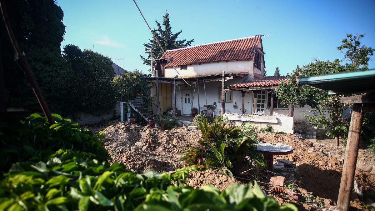 Ξεσπά η 68χρονη που είπε ότι έθαψε τη μητέρα της για να παίρνει τη σύνταξη: «Δεν θυμάμαι πού την έβαλα, είναι προσωπικά θέματα»
