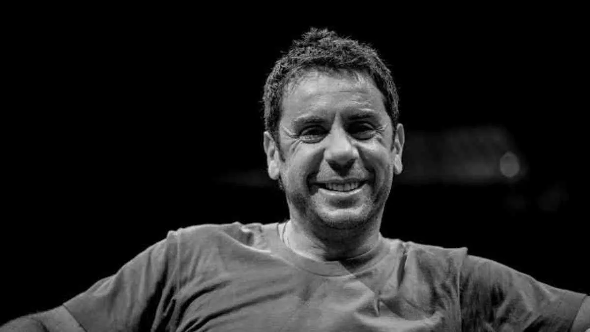 1.Θάνατος Γιώργου Μαζωνάκη: Τι αποκαλύπτει ανάρτηση ασθενούς για την πλασμαφαίρεση στο ιατρείο του Κολωνακίου