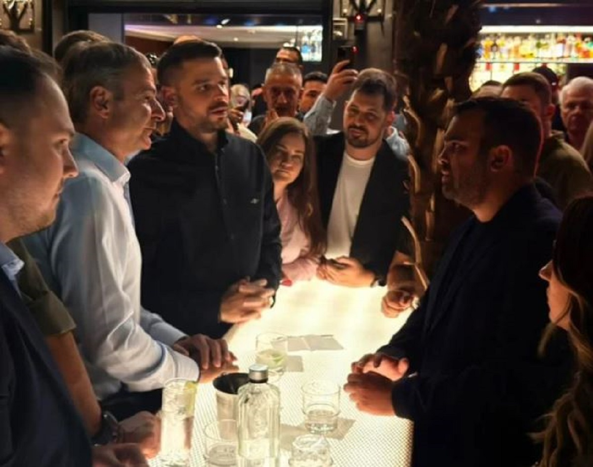 Η εμφάνιση του Κυριάκου Μητσοτάκη στο πάρτι της ΟΝΝΕΔ