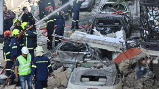 Έκρηξη στην Πλάκα: Στο μικροσκόπιο η παροχή φυσικού αερίου – Νέοι έλεγχοι στα γύρω κτίρια