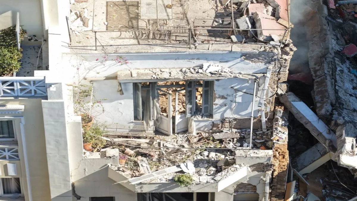 Πλάκα: Αγωνία για δύο ηλικιωμένους που αγνοούνται μετά την ισχυρή έκρηξη