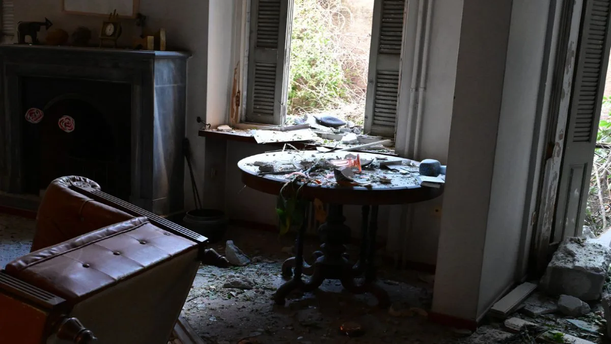 Πλάκα: Θρίλερ με δύο ηλικιωμένους μετά την κατάρρευση του κτηρίου