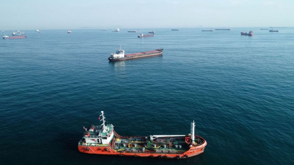 Θρίλερ με 10 αγνοούμενους στην Κωνσταντινούπολη: Πώς μπορεί να βυθίστηκε τόσο γρήγορα το πλοίο – Το σενάριο «T-bone»