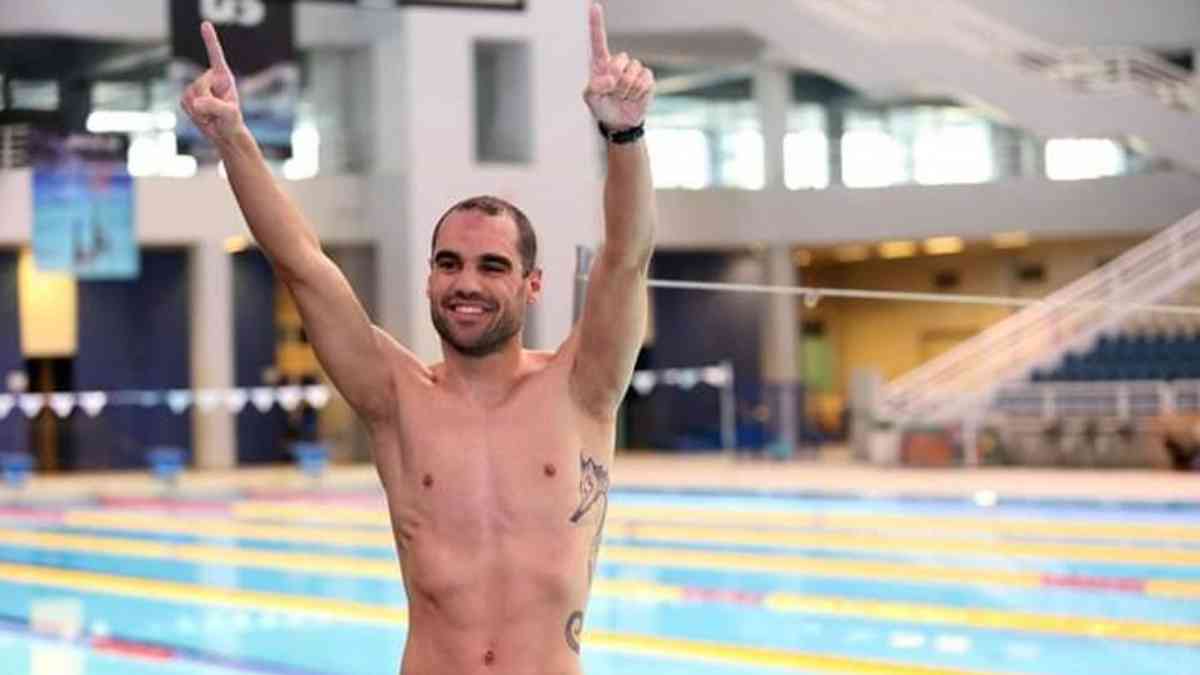 Σπύρος Χρυσικόπουλος: Ποιος είναι ο Έλληνας που κολύμπησε από την Ιταλία στην Ελλάδα και έγραψε ιστορία;