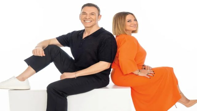 «Ο κόσμος γουστάρει. Μην αλλάξετε τίποτα στην εκπομπή» λένε για το «Studio στις 3»