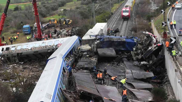 Δίκη Τεμπών: Να μην κληθούν Γεωργιάδης και Μαρκόπουλος πρότεινε η εισαγγελέας – Ζητείται κατάσχεση του κινητού του βοηθού μηχανοδηγού
