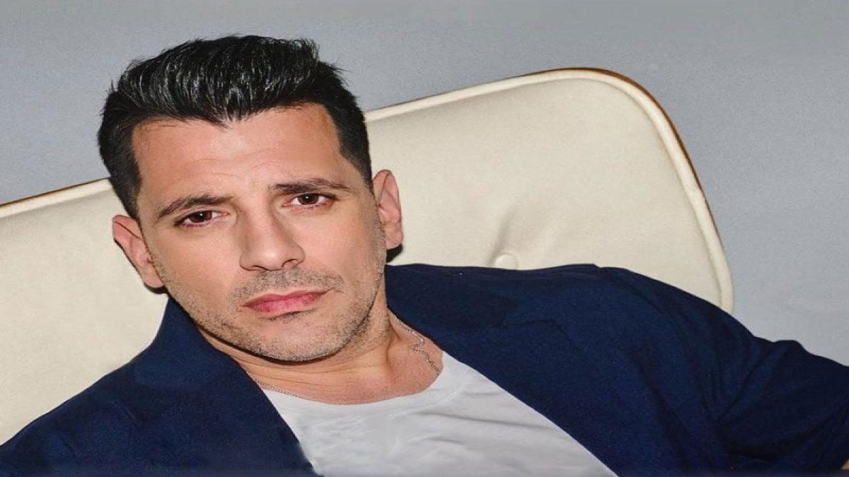 Αναβολή για τη συναυλία του Θοδωρή Φέρρη στη Λάρισα μετά τον θάνατο του Μαζωνάκη