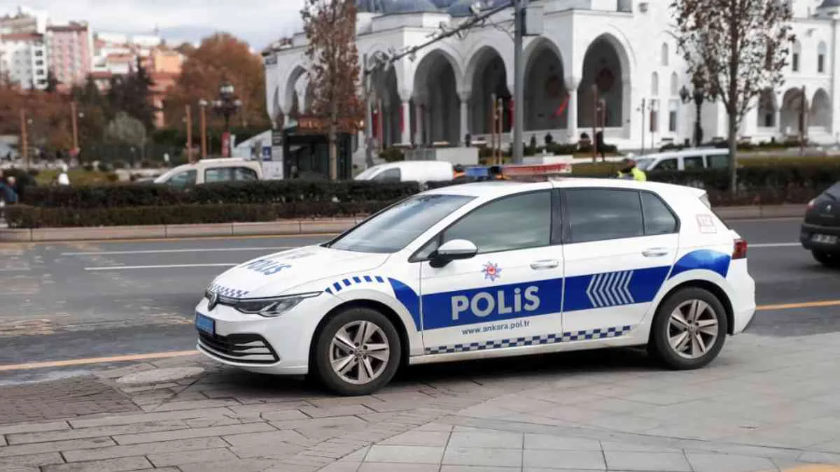 Κωνσταντινούπολη: Τρεις νεκροί από πυροβολισμούς σε τουριστική περιοχή