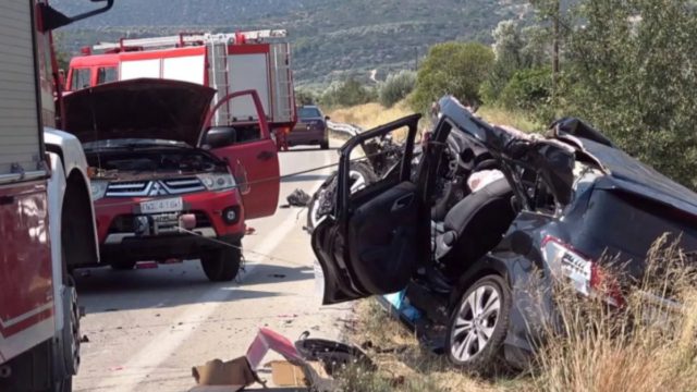 Θήβα: Νεκρός 56χρονος σε σφοδρή σύγκρουση αγροτικού με φορτηγό