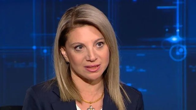 Τα Ellinika Hoaxes «ακτινογραφούν» την Καρυστιανού: Από την υδραζίνη και τα ξυλόλια έως τον βιοσυντονισμό