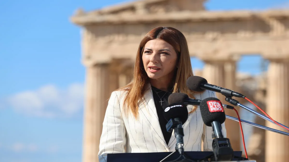Ποια είναι η Σοφία Ζαχαράκη: Από την έδρα του εκπαιδευτικού στα έδρανα της εξουσίας