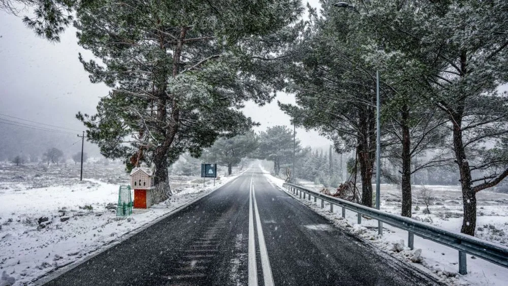 Απότομη «βουτιά» του υδραργύρου και χιόνια στα ορεινά: Έρχεται νέα ψυχρή εισβολή από την Παρασκευή – Ποιες περιοχές θα επηρεαστούν