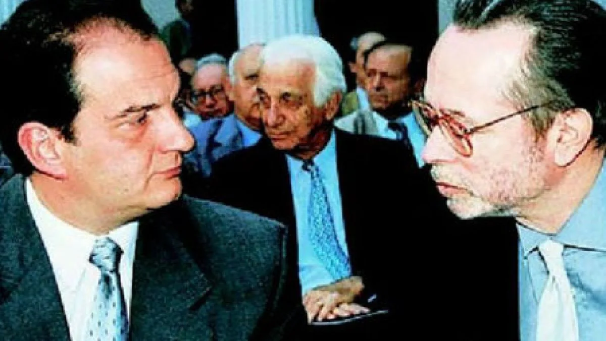 Σαν σήμερα 12 Oκτωβρίου 1999: Η φράση που άναψε φωτιές στη ΝΔ- Όταν ο σύμβουλος του Καραμανλή μίλησε για «φθαρμένο προϊόν»
