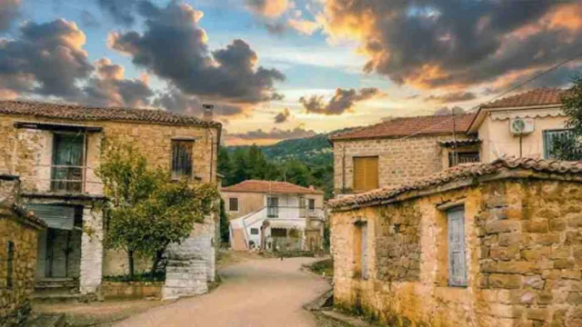 Το χωριό-φάντασμα της Αμφιλοχίας που πρέπει να επισκεφτείς!