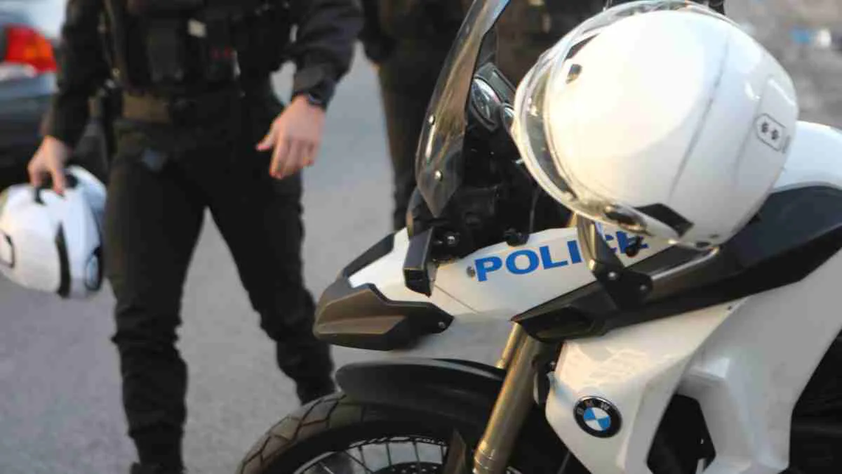 Αναστάτωση στον Πειραιά: Βρέθηκε τμήμα όλμου στην οδό Δραγατσανίου – Διακόπηκε η κυκλοφορία