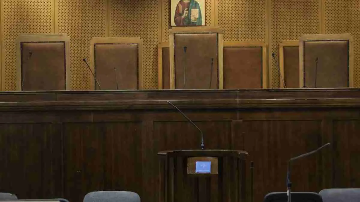 Θεσσαλονίκη: «Ξέχασα να κλείσω το φερμουάρ» – Καταδικάστηκε 28χρονος που έδειξε τα γεννητικά του όργανα σε γυναίκα