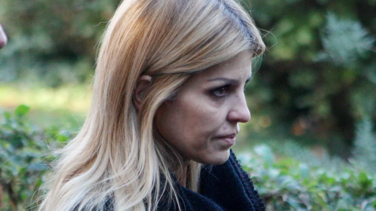 Δύσκολες ώρες για την Έλενα Ράπτη: Πέθανε ο πατέρας της