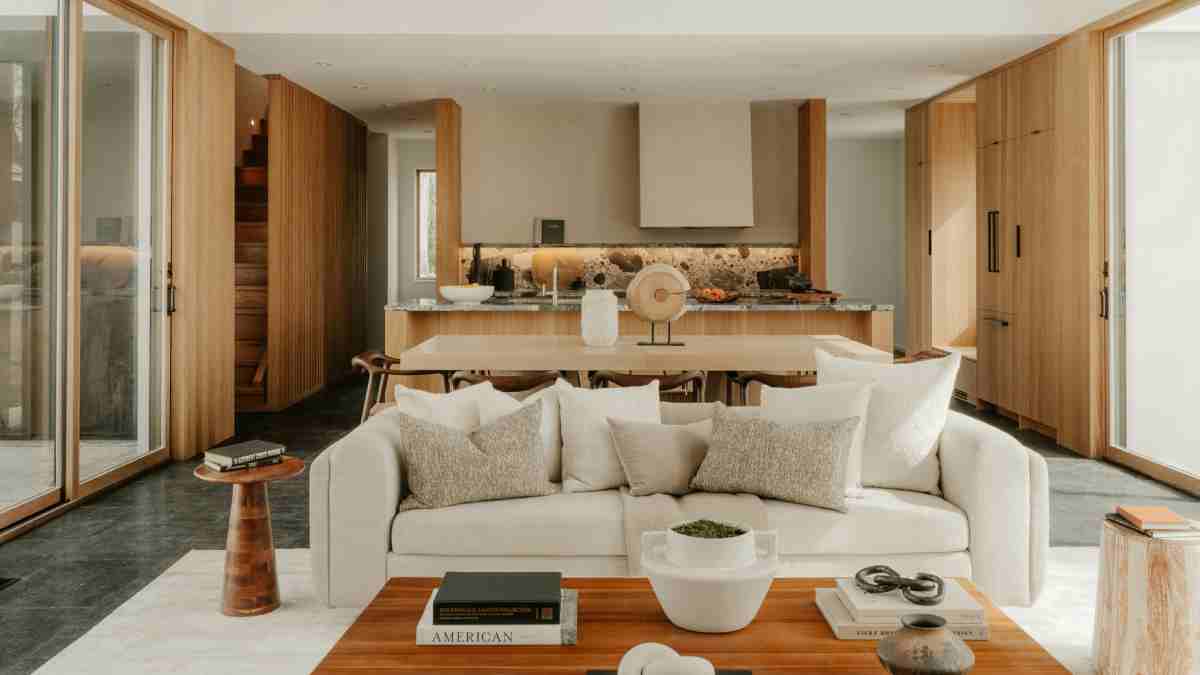 Πότε συμφέρει πραγματικά να αγοράσετε έπιπλα και είδη σπιτιού