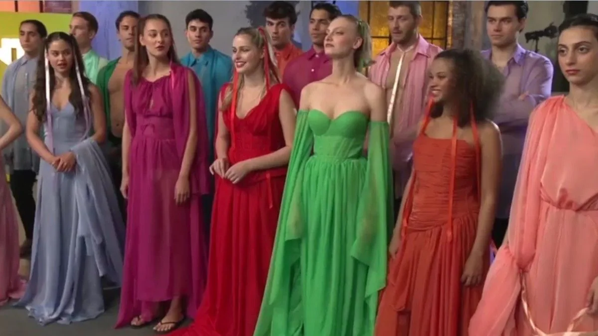 GNTM: Η Σοφία έσκισε το ρούχο της και τα άκουσε χοντρά από τη Ζενεβιέβ (ΒΙΝΤΕΟ)