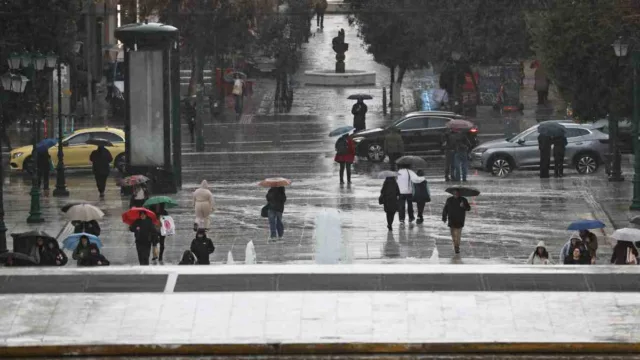 Καιρός σήμερα (01/10): Καταιγίδες σε Κρήτη και Δωδεκάνησα – Βροχές στην υπόλοιπη χώρα, έως 9 μποφόρ οι άνεμοι