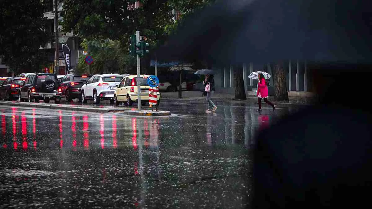 Καιρός σήμερα (14/10): Ισχυρές καταιγίδες και θυελλώδεις άνεμοι – Πού θα φτάσει η θερμοκρασία, η πρόγνωση Καλλιάνου και Μαλέση