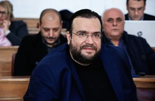 Φίλιππος Καμπούρης: Εσπευσμένα στο νοσοκομείο – Είπε ότι παθαίνει εγκεφαλικό