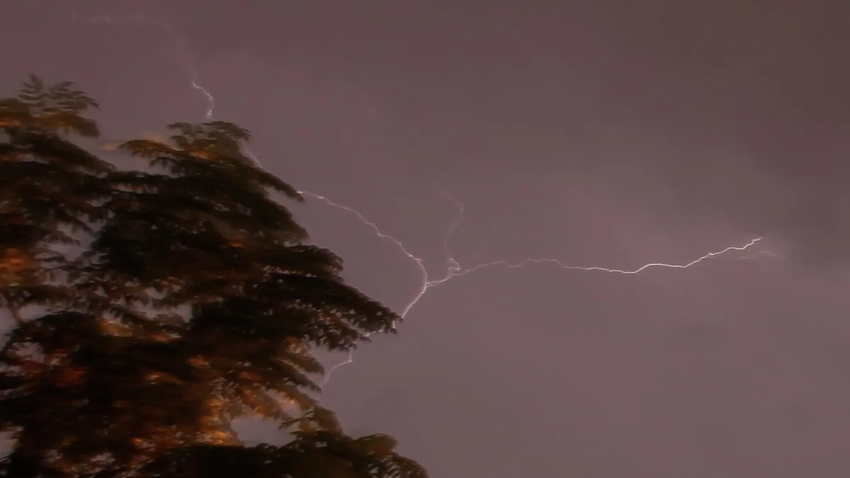 Τραγωδία στη Ρόδο: Νεκρή 58χρονη τουρίστρια που χτυπήθηκε από κεραυνό