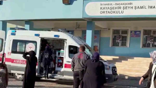 Τραγωδία στην Κωνσταντινούπολη: Νεκρή μία μαθήτρια από την επίθεση με μαχαίρι σε γυμνάσιο – Επτά τραυματίες