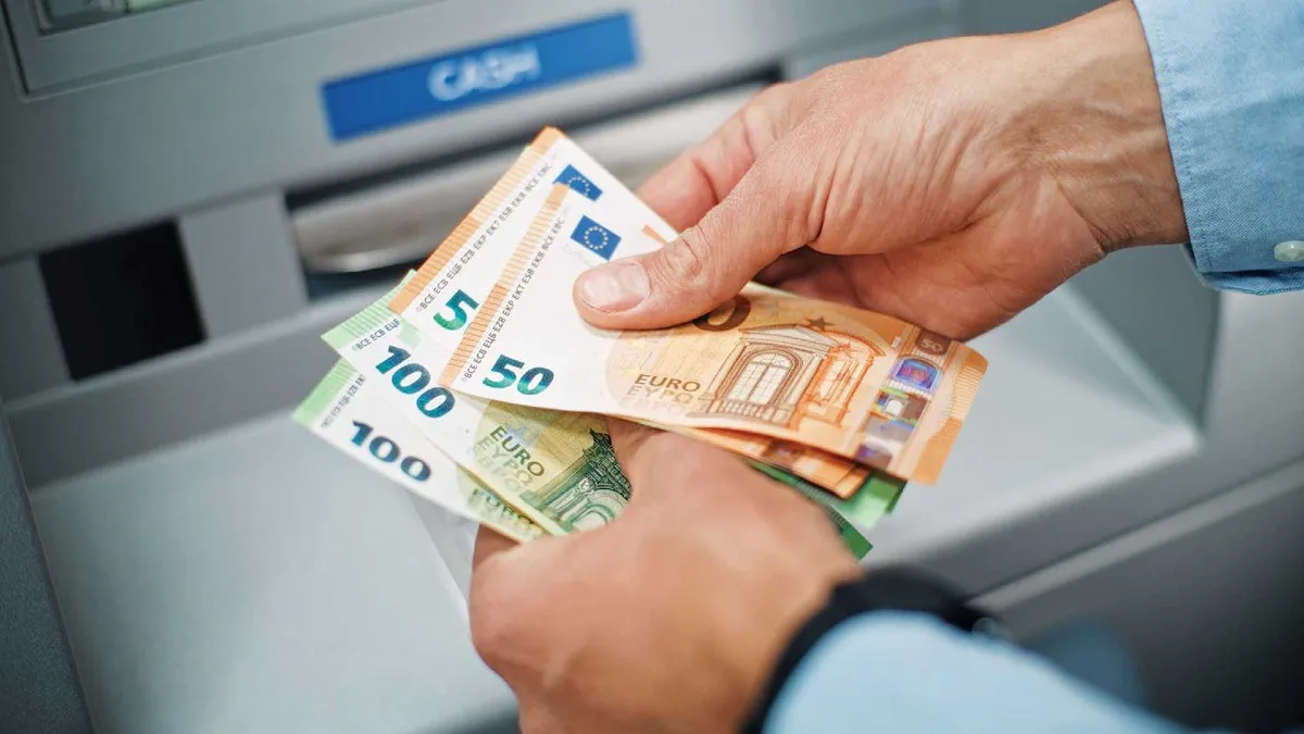 ΕΑΣ: Νέα «βόμβα» για 450.000 συνταξιούχους – Δεύτερη αναβολή στη δίκη, νέα ημερομηνία η 4η Νοεμβρίου